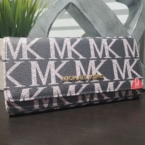 Michael Kors wallet